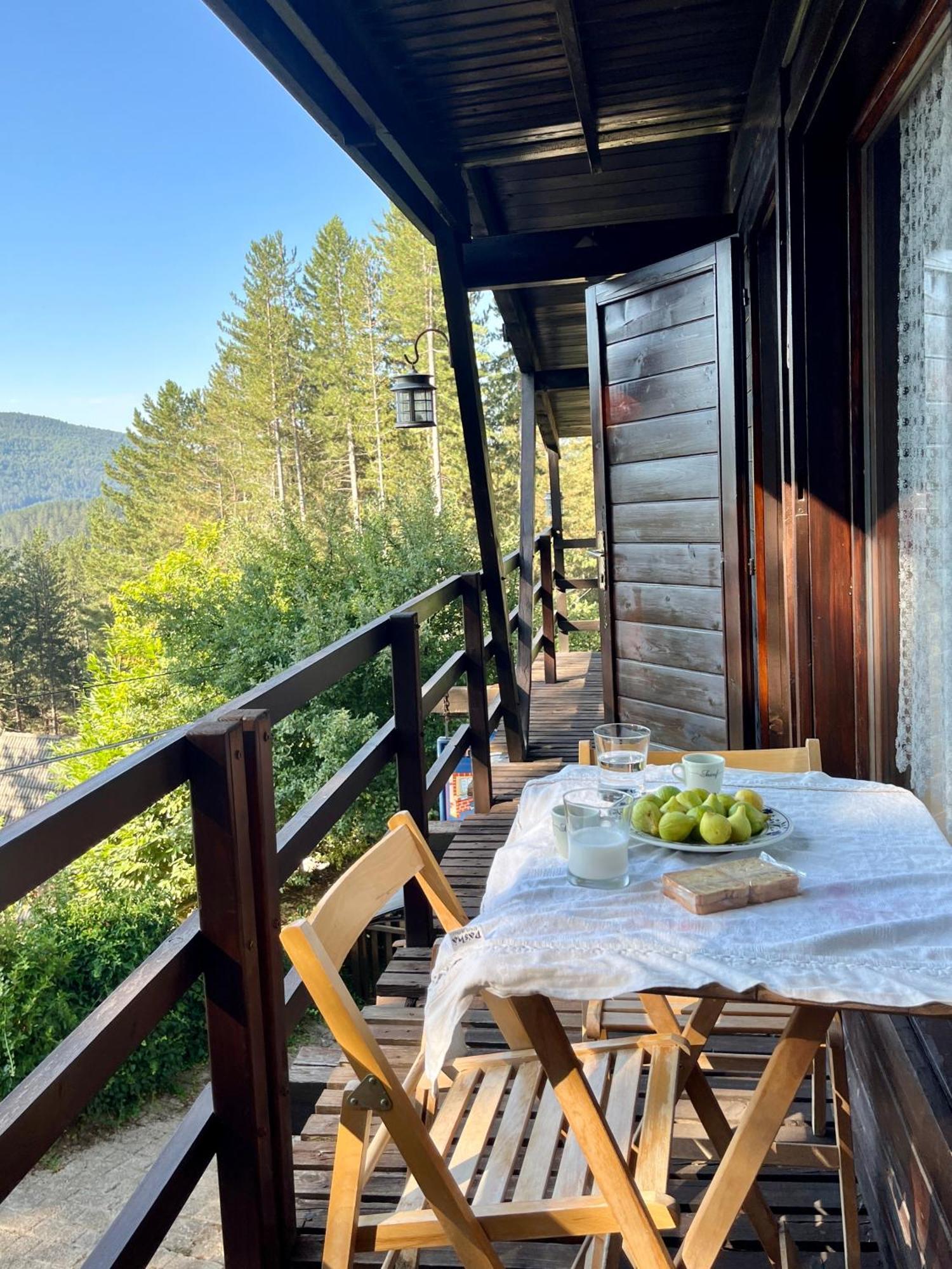 Chalet Natura La Taverna Dei 3 Porcellini Cavaliere  Zewnętrze zdjęcie
