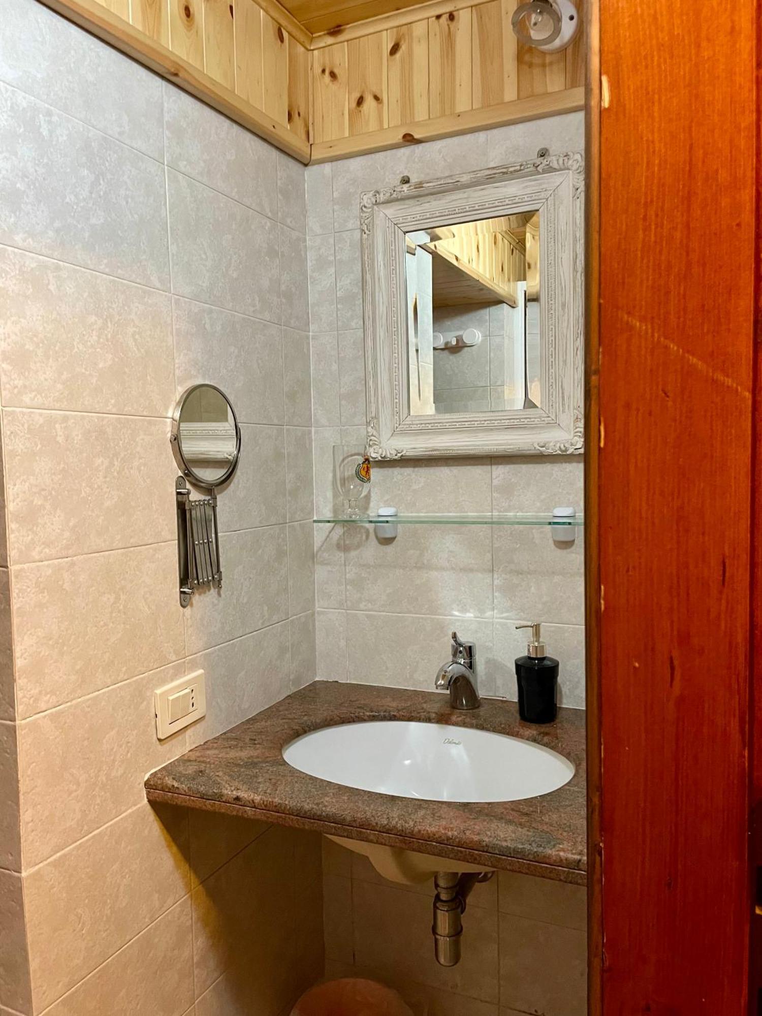 Chalet Natura La Taverna Dei 3 Porcellini Cavaliere  Zewnętrze zdjęcie