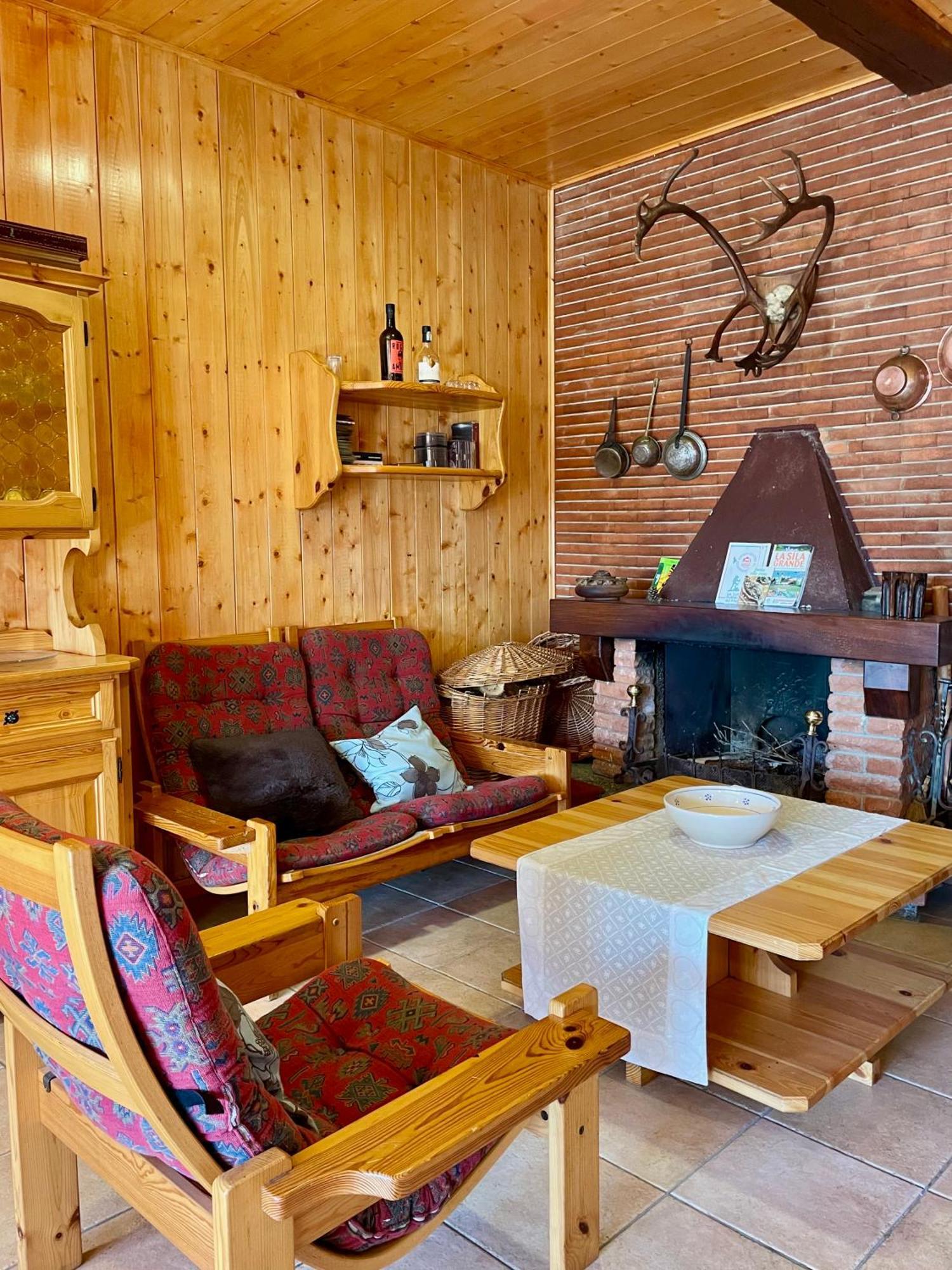 Chalet Natura La Taverna Dei 3 Porcellini Cavaliere  Zewnętrze zdjęcie