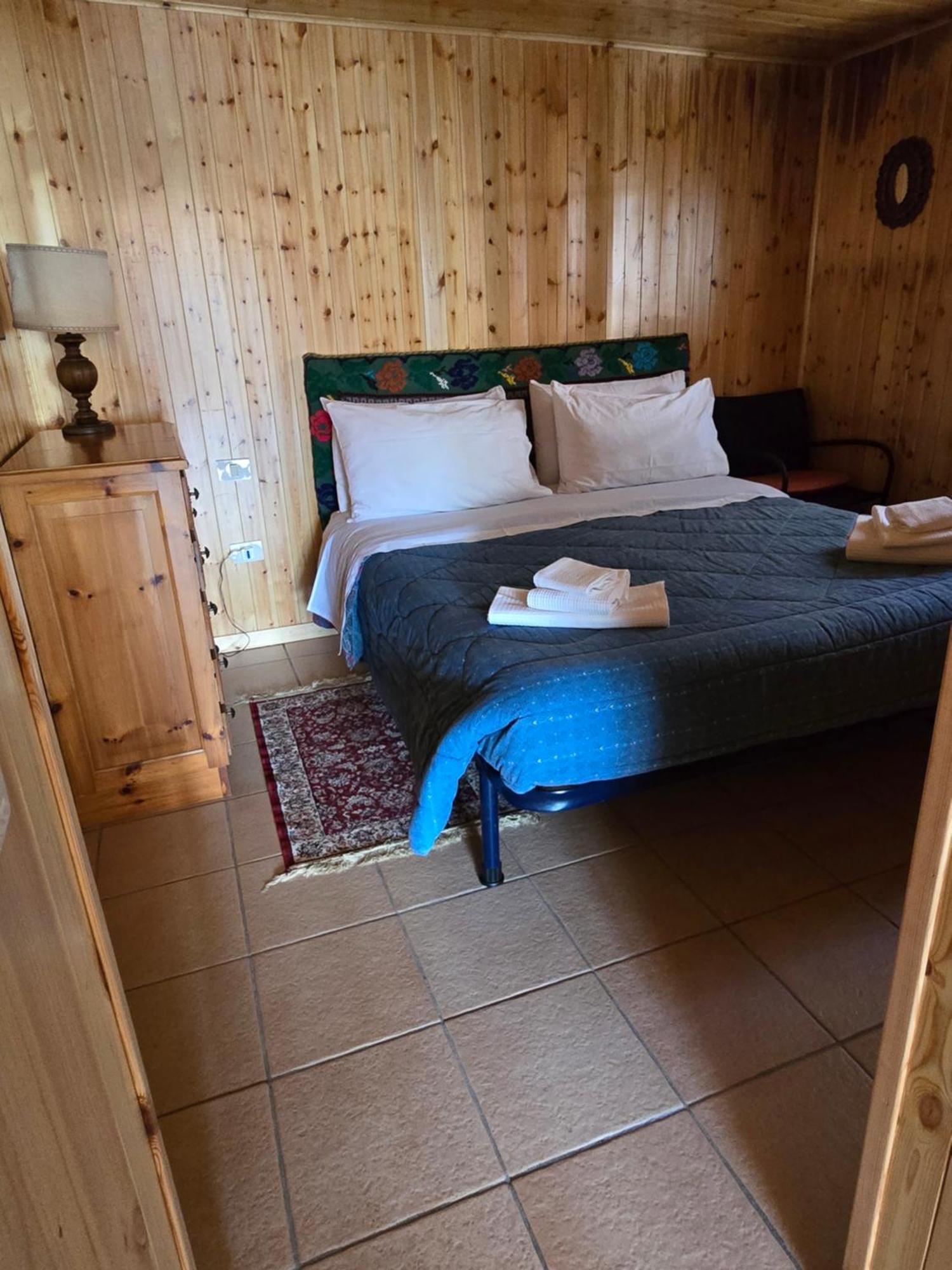 Chalet Natura La Taverna Dei 3 Porcellini Cavaliere  Zewnętrze zdjęcie